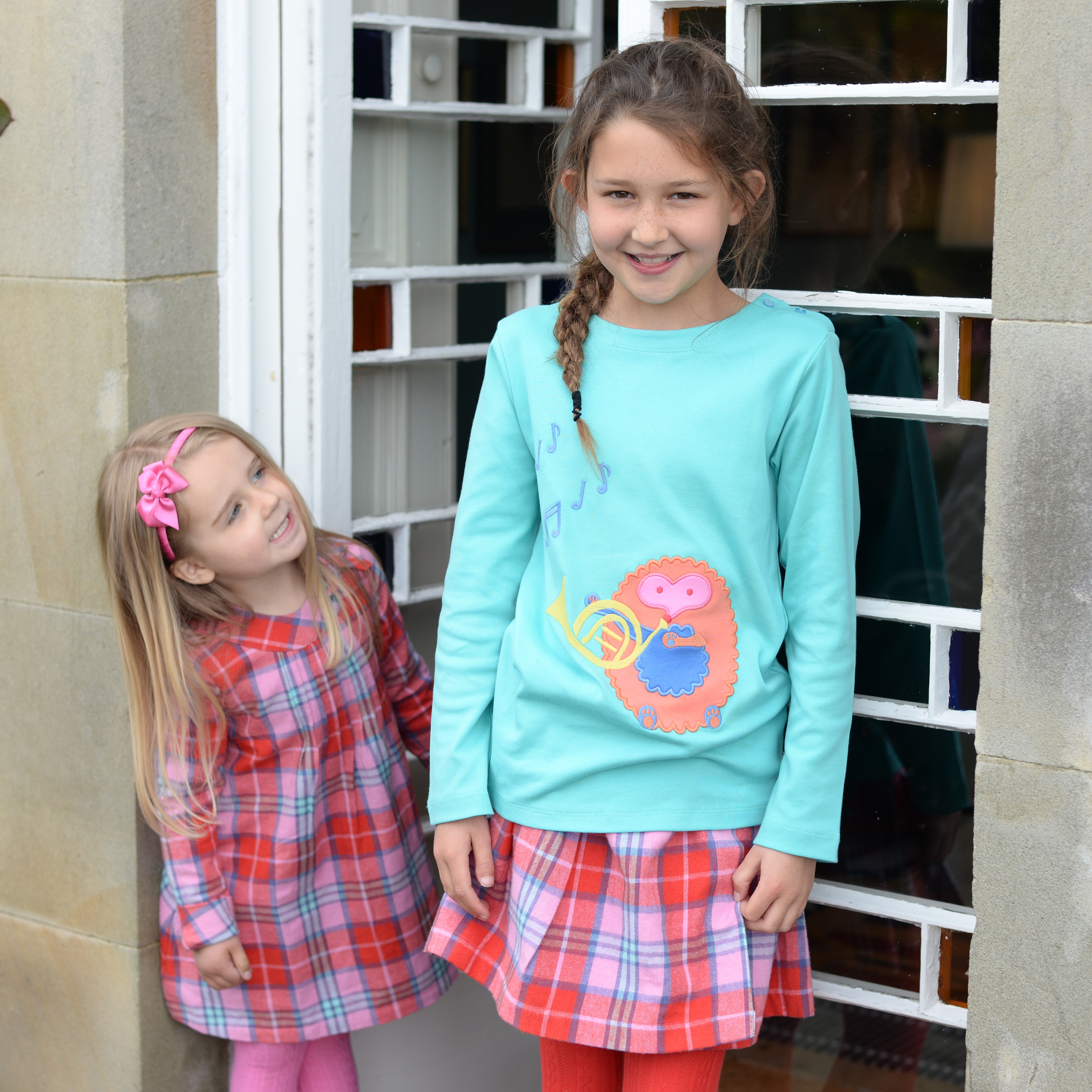 PICCALILLY Tyrkysové tričko s ježkem biobavlna