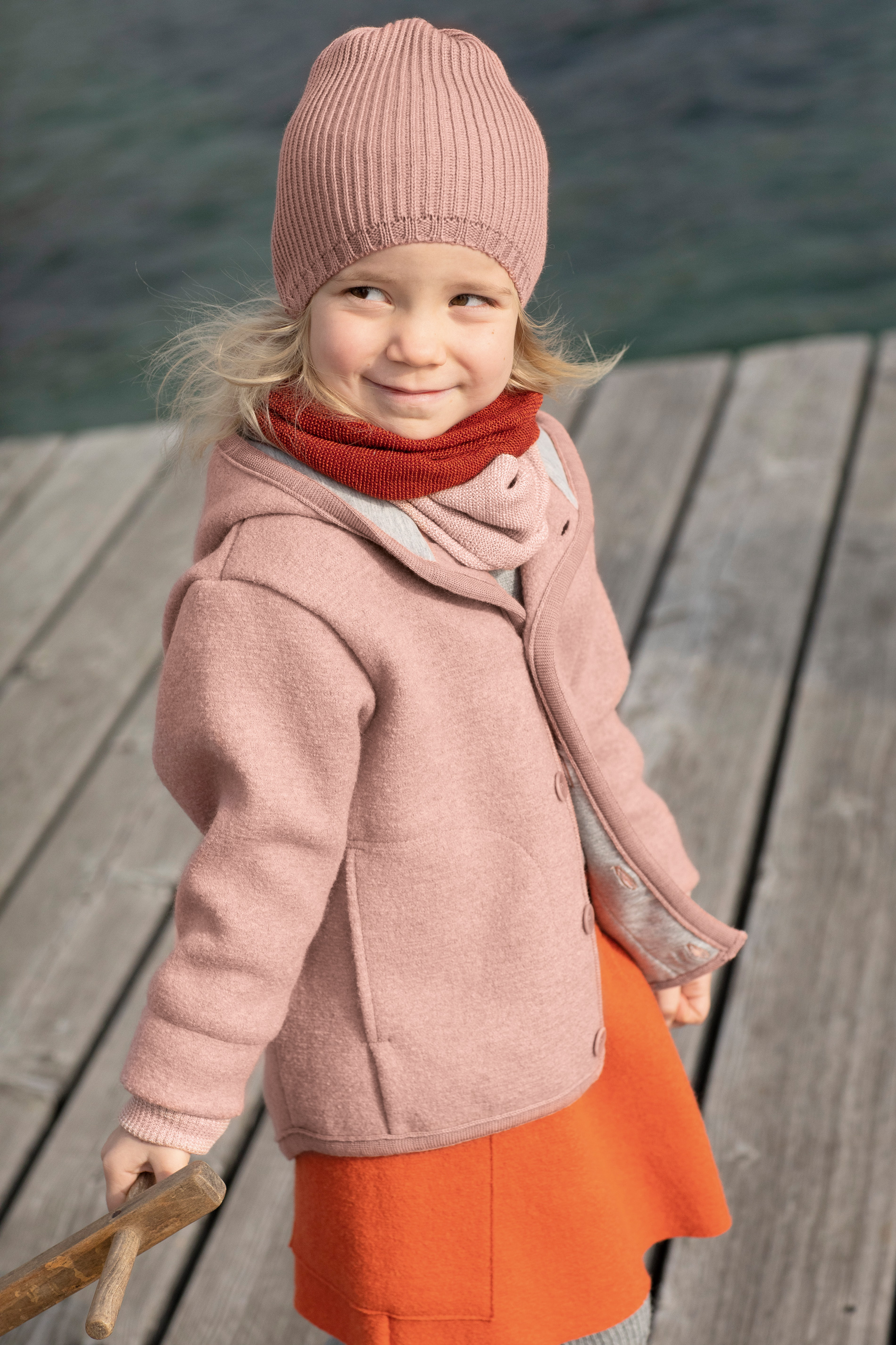 DISANA Kabátek s kapucí merino vlna Grey
